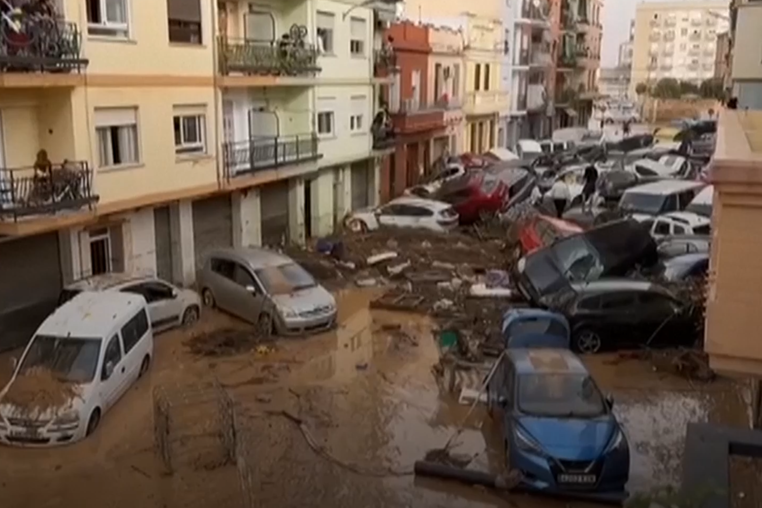 Search for bodies after ‘flood of the century’ claims at least 95 lives in Spain 